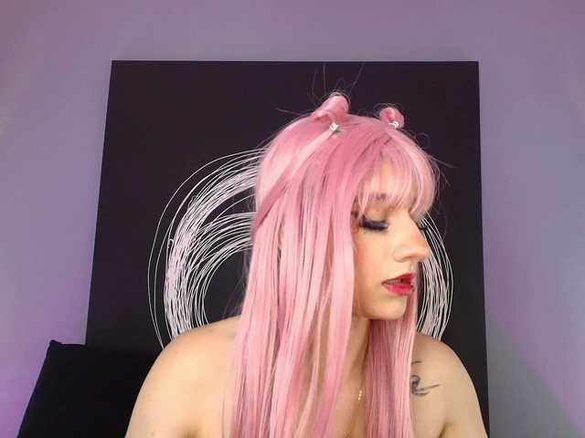 AlannaViera's BongaCams show and profile