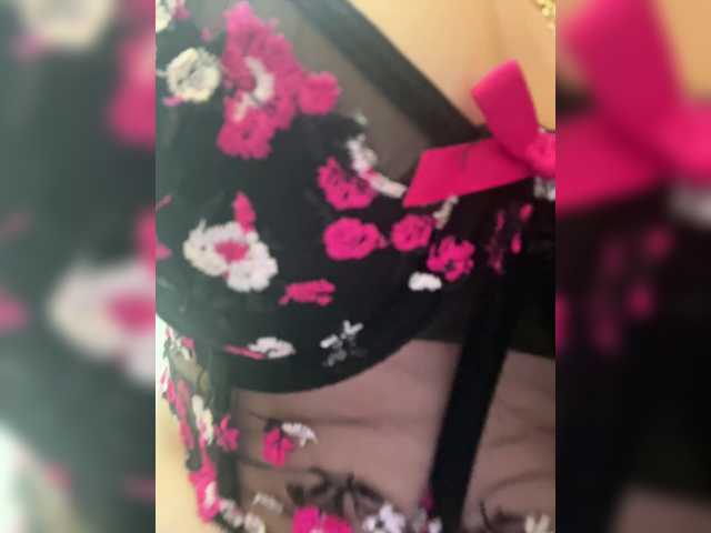 AlannaViera's BongaCams show and profile