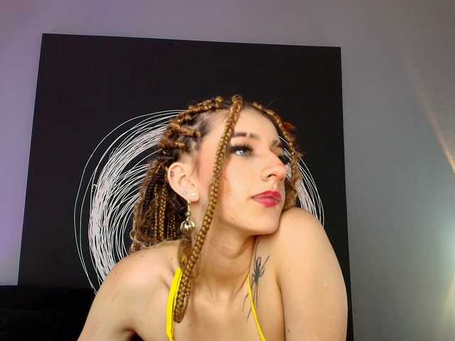 AlannaViera's BongaCams show and profile