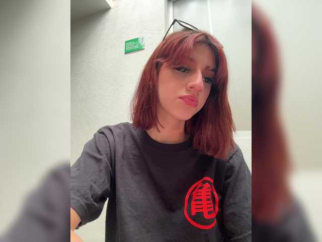 AlannaViera's BongaCams show and profile