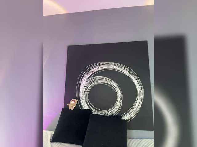 AlannaViera's BongaCams show and profile