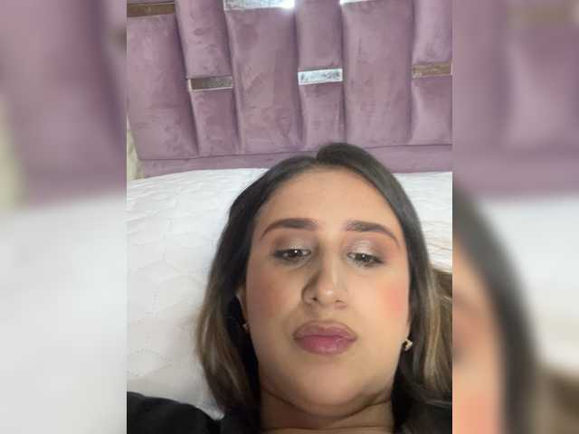  IsabellaStil chat room