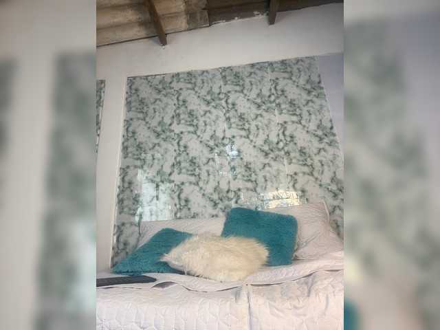 IsabellaStil's BongaCams show and profile