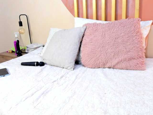 JakeAndNicole's BongaCams show and profile