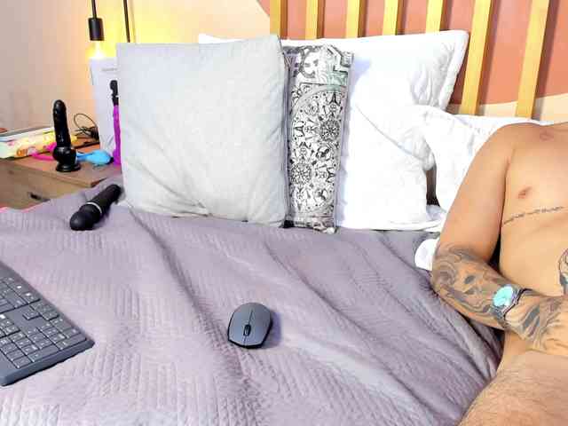 JakeAndNicole webcam