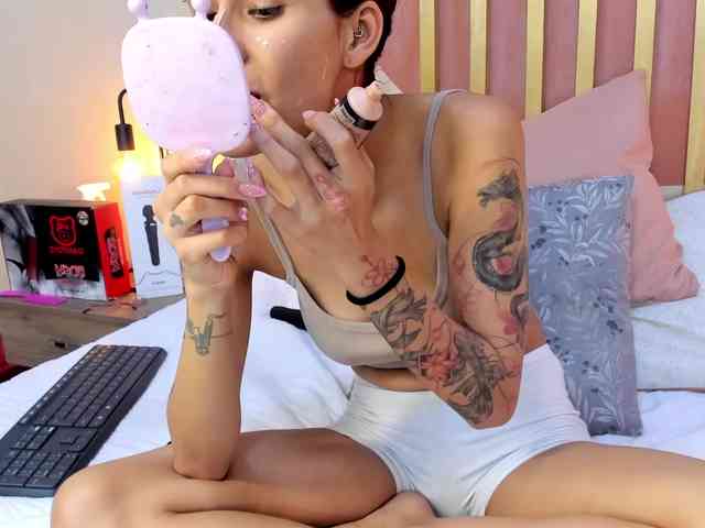 JakeAndNicole webcam