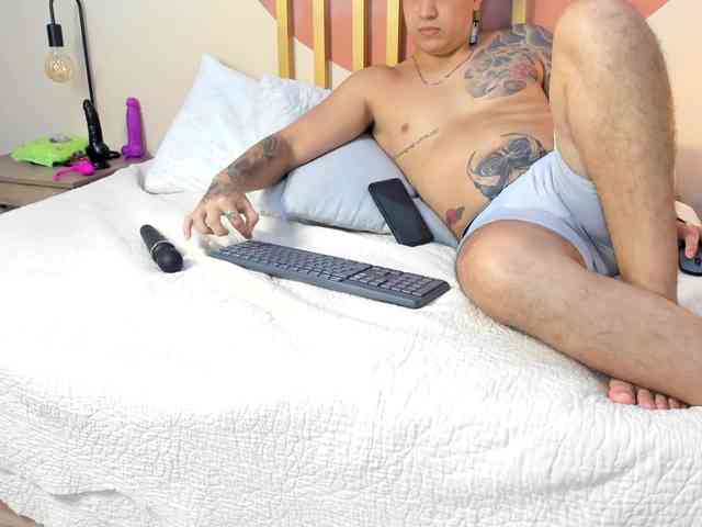 JakeAndNicole webcam