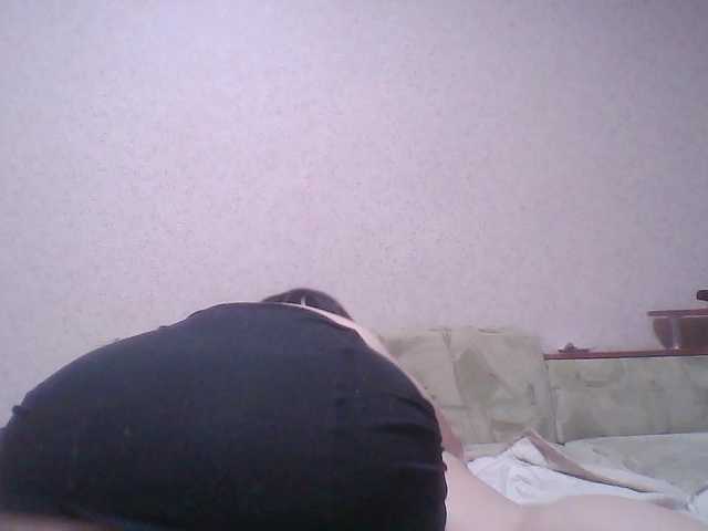 Sweet Yxoooeiy wants you to fuck their body now Yxoooeiy from BongaCams