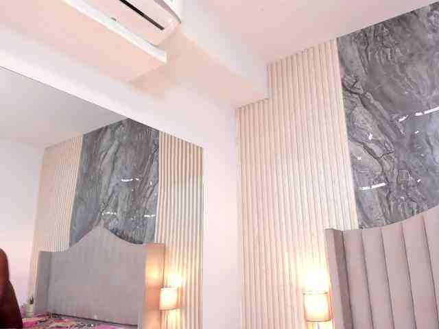 Katrina-London webcam