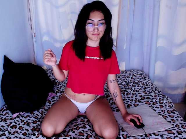 KayLov's BongaCams show and profile