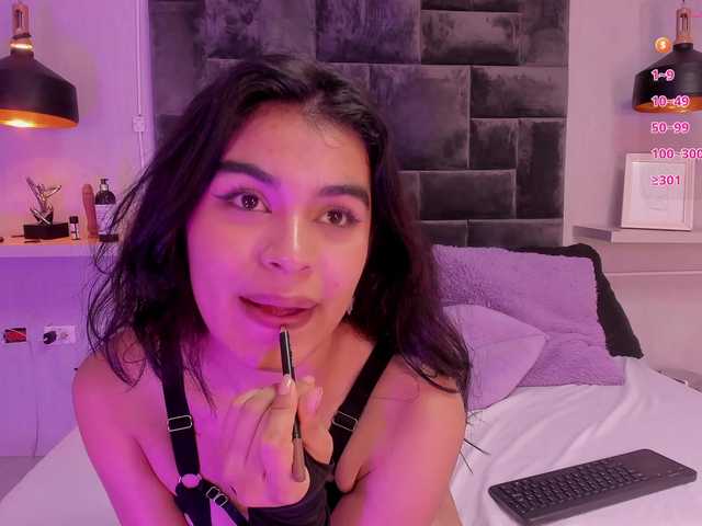 dakota-ssky from BongaCams is Freechat