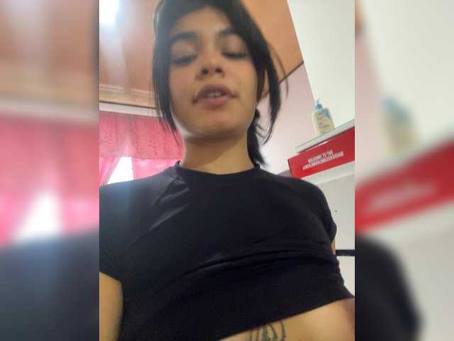 dakota-ssky's BongaCams show and profile