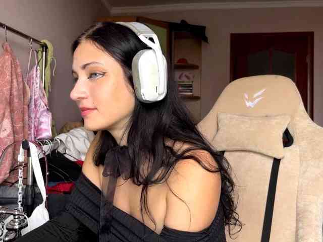 YajairaWeare webcam