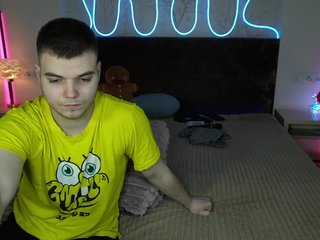 VikkiAndGeorge Porn Show