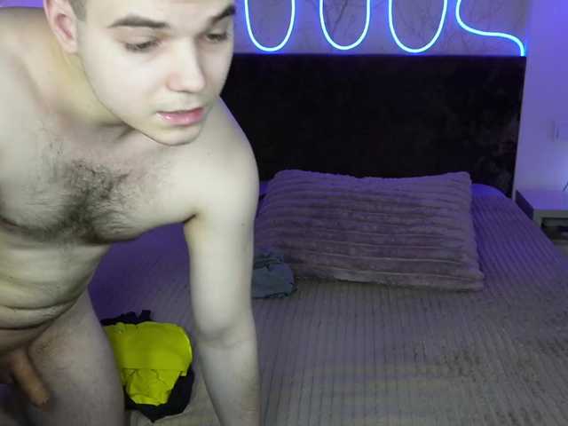 VikkiAndGeorge's BongaCams show and profile