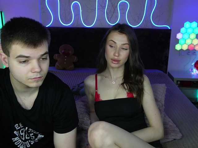 VikkiAndGeorge's BongaCams profile