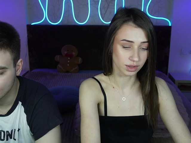 VikkiAndGeorge's BongaCams show and profile