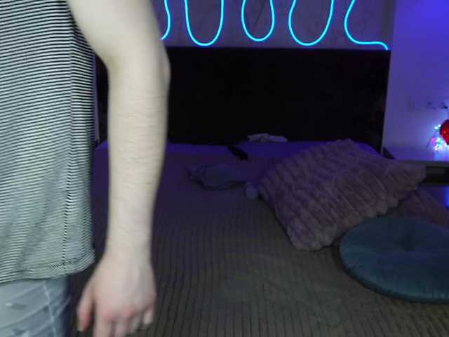 VikkiAndGeorge's BongaCams profile