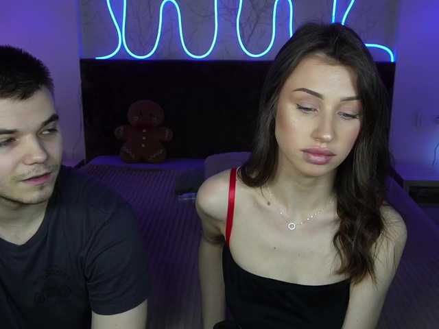 VikkiAndGeorge's BongaCams show and profile