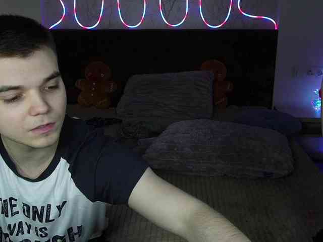 VikkiAndGeorge webcam