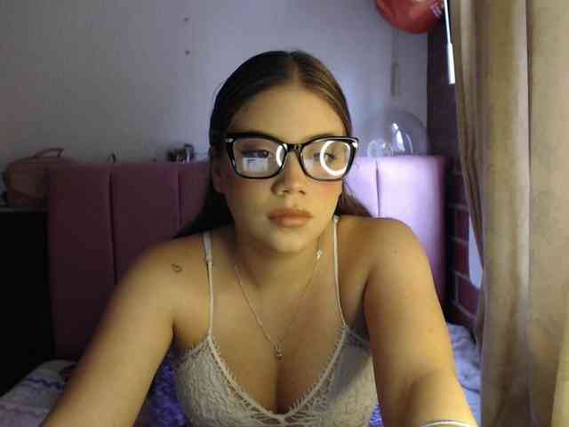 Alaina-Blessed webcam