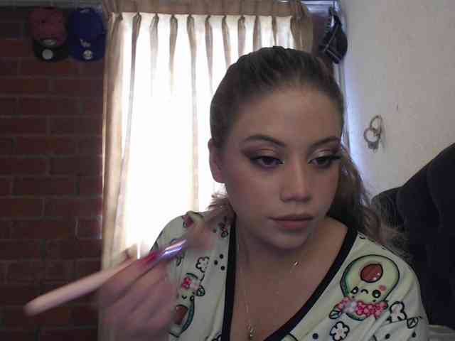 Alaina-Blessed webcam