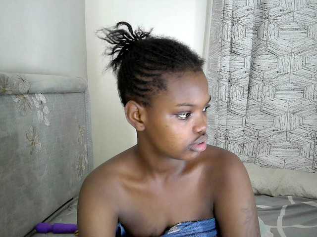 Zabiaa Live Cam on BongaCams