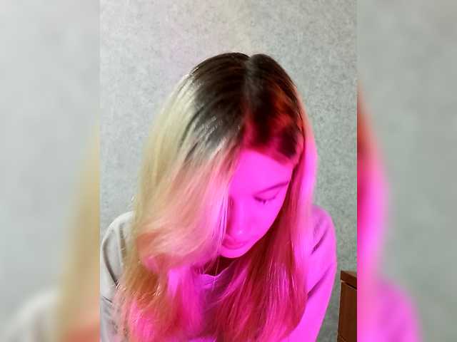  x-Michelle-x chat room