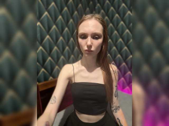  Angelinakiss chat room