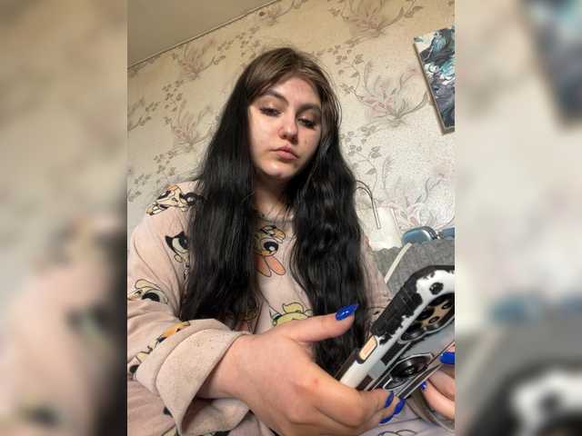 NanaDaizy's BongaCams show and profile