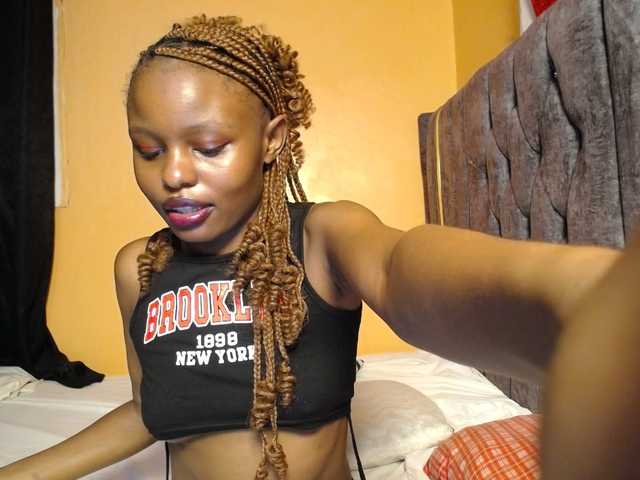 QueenLeyla — lets play daddylets explore together