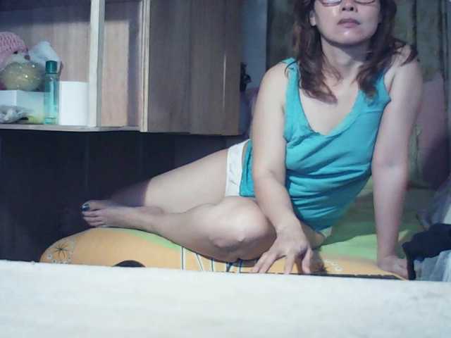 Darlin30's BongaCams show and profile