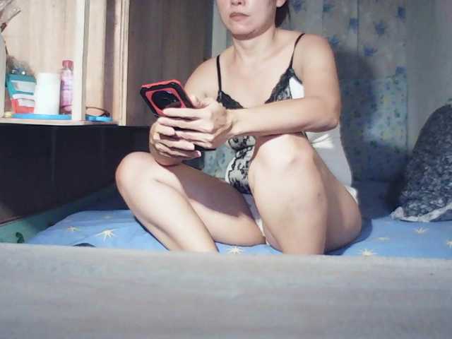 Darlin30's BongaCams show and profile