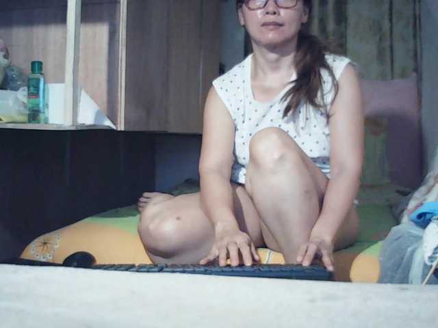 Darlin30's BongaCams show and profile