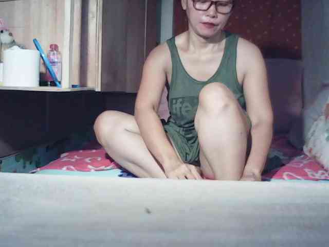 Darlin30 Live Webcam on BongaCams