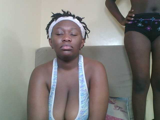 Badsgirles's BongaCams show and profile