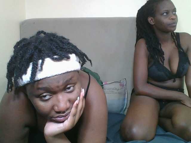 Badsgirles's BongaCams show and profile