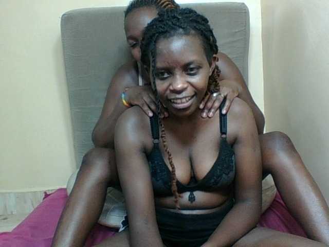 Badsgirles Live Webcam on BongaCams