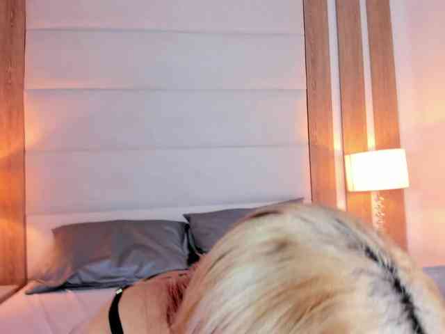 KarolMamacita webcam