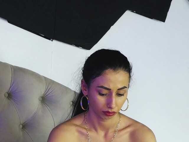 RebeccaRay's BongaCams show and profile