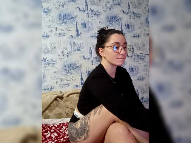 ViolettaKissMe webcam