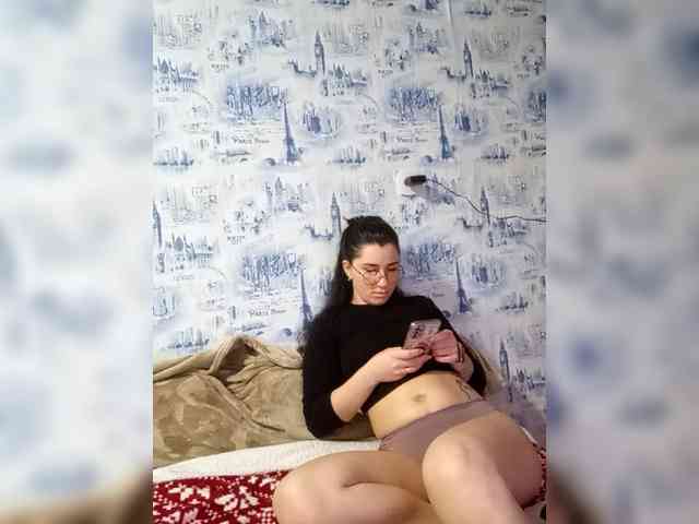 ViolettaKissMe webcam