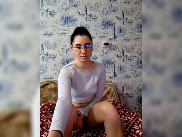 ViolettaKissMe webcam