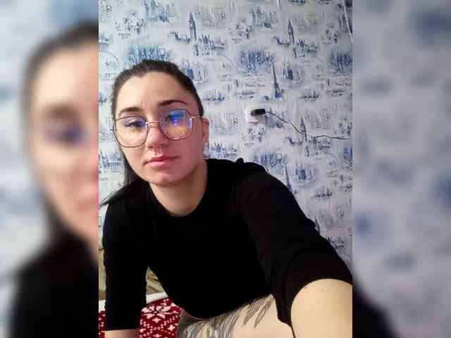 ViolettaKissMe webcam