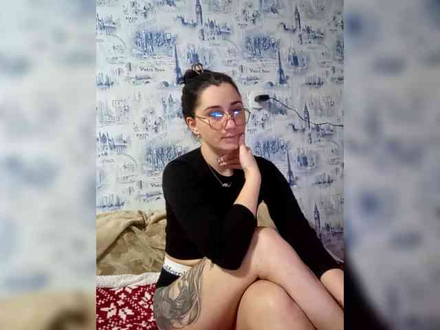 ViolettaKissMe webcam