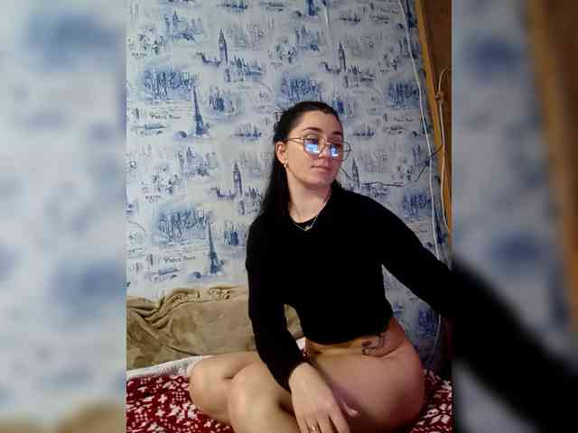 ViolettaKissMe webcam