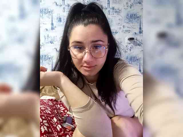 ViolettaKissMe webcam