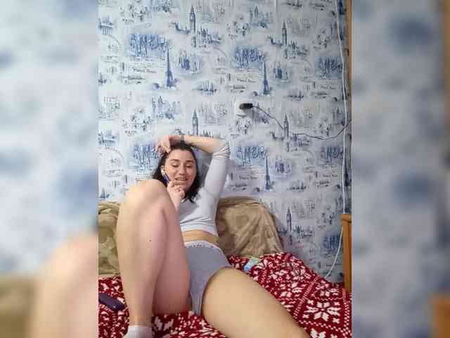 ViolettaKissMe webcam