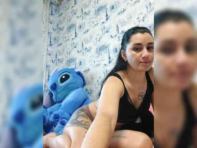 ViolettaKissMe webcam