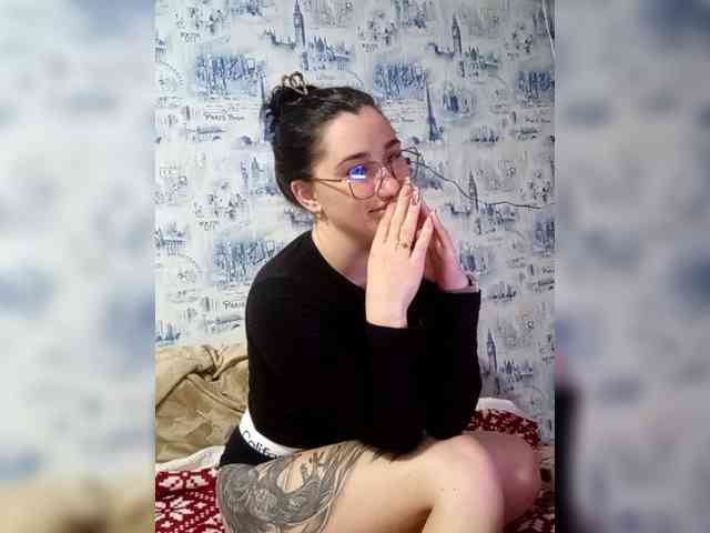 ViolettaKissMe webcam